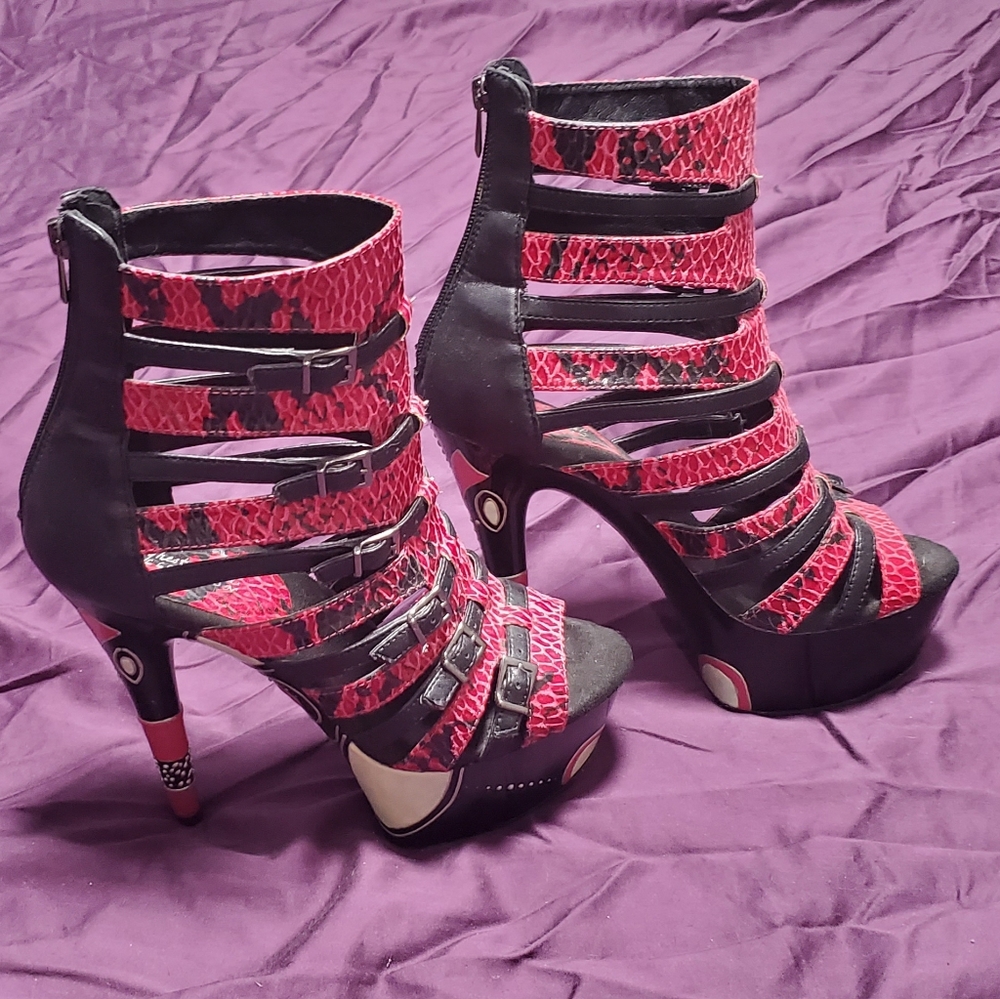 Strappy snakeskin look painted bootie heels